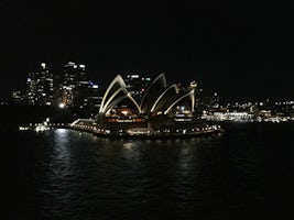 Leaving Sydney sail Away!
