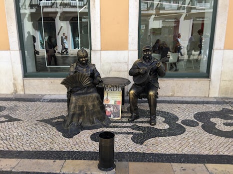In Portugal, these people looked like a picture, but they were alive.