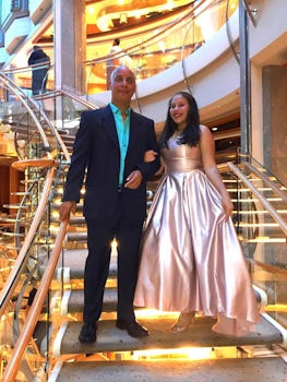 Beautifull picture of Sofia and her dad in her 15's birthday celebratio