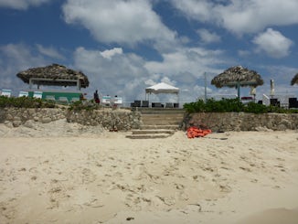 Beach area on Pearl Island