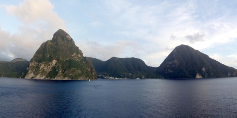 Soufriere Bay cruise by (This should have been a stop)
