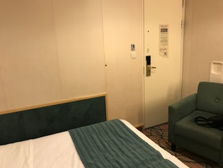 Cabin 7569 - Large Interior Stateroom