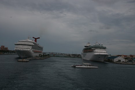 Leaving Nassau harbor.