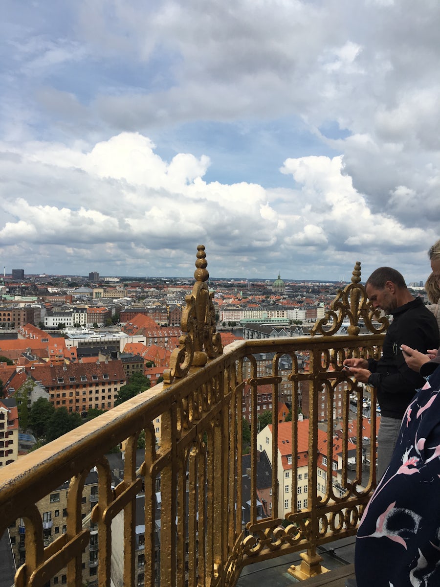 Climbing to top of spiral on hitch in Copenhagen