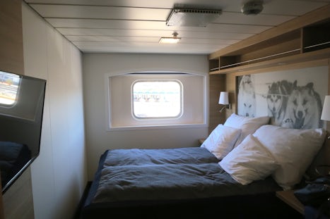 outside Arctic Superior Cabin at deck 5 board side