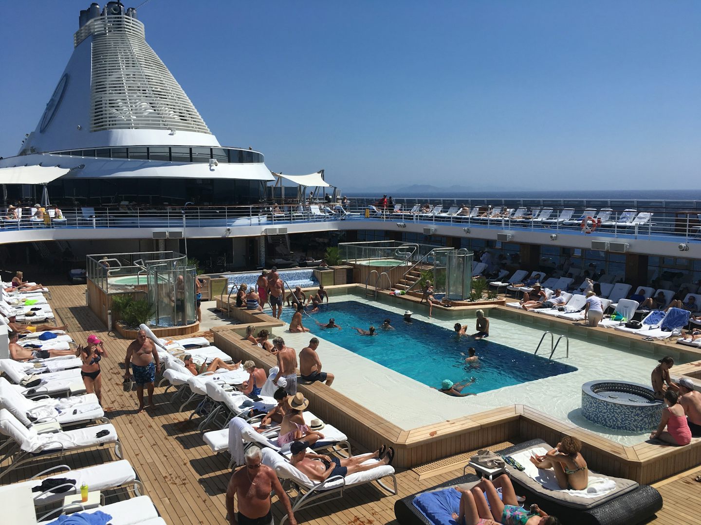 Oceania Riviera pool deck