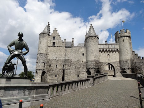 Antwerp, Steen Castle