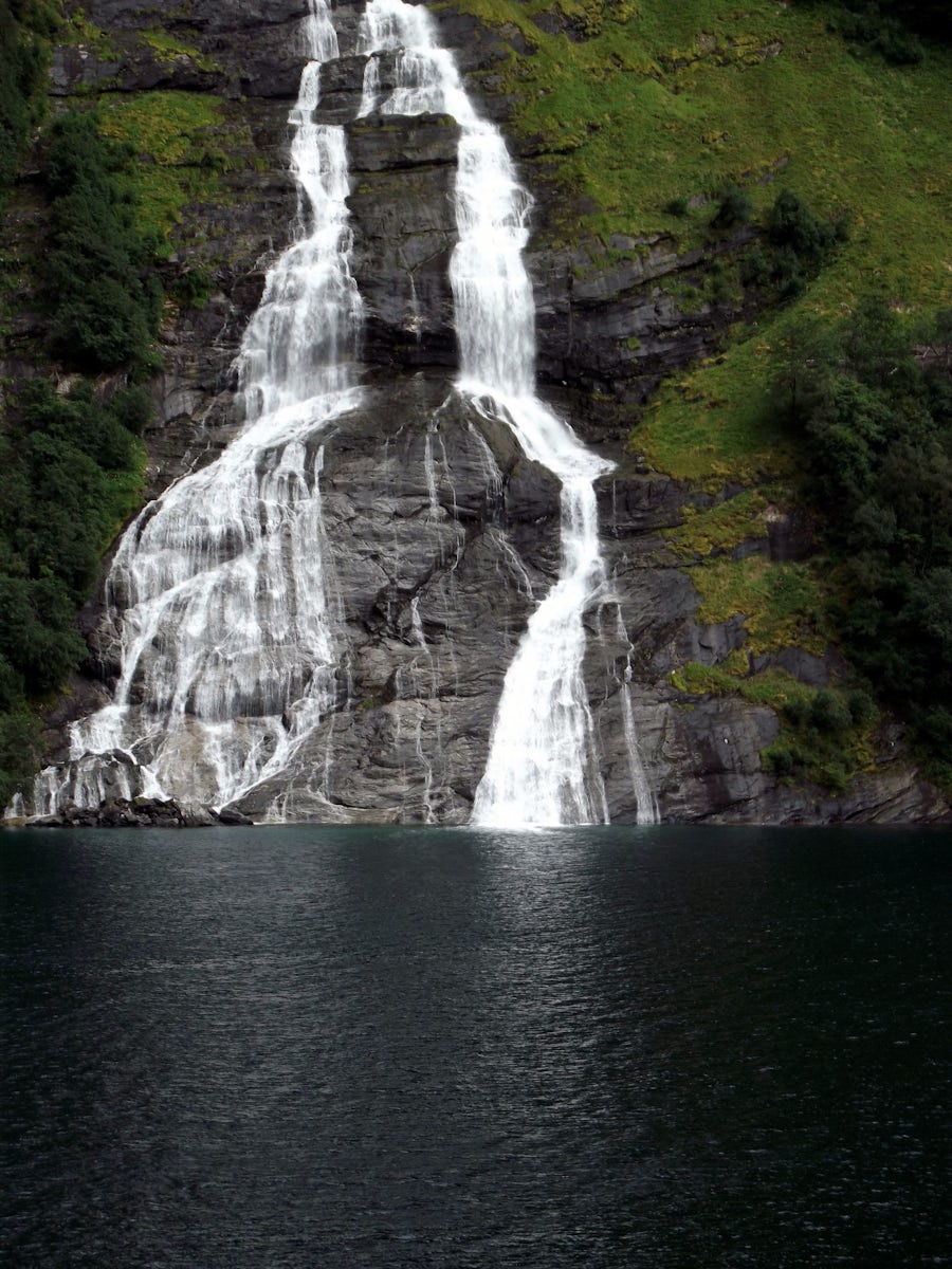 Two Suitors Falls in Geirangerfjord