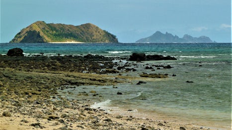 The view of Kadomo Island (left) and Monu + Monuriki (Cast Away Island) in