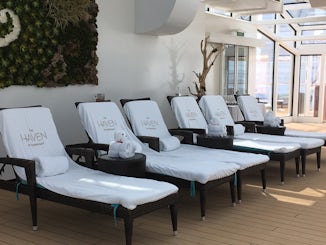 Haven lounge chairs
