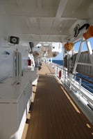 promenade deck, ends bow / stern