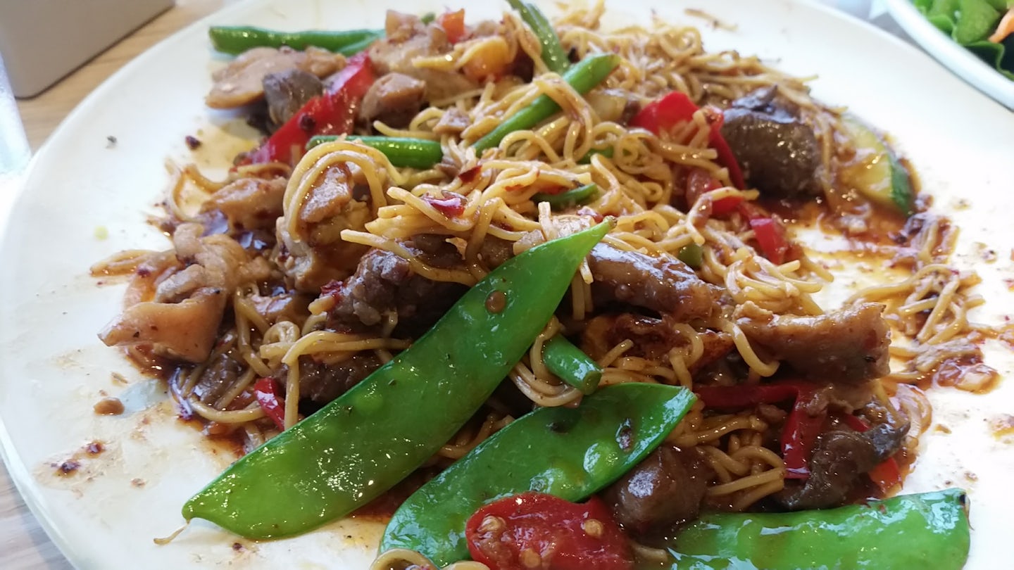 Mongolian Stir Fry... made to order! Awesome (Windjammer, of course)