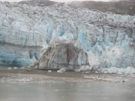 The main reason for an Alaska cruise should be to view the glaciers in Glac