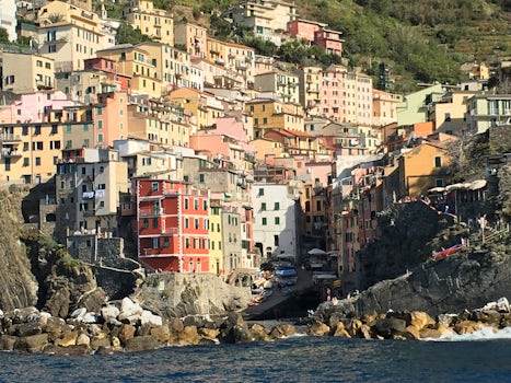 We took a side trip to that Cinque terre through Pappion.  Personal driver our own van for the four of us. We also saw Pisa as well
