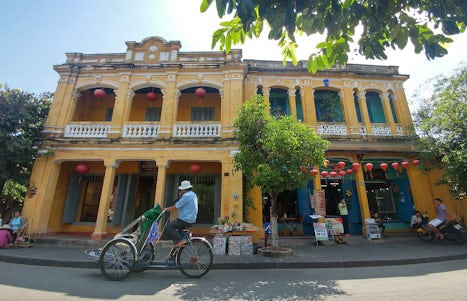 Hoi An old city. Wished we had more time!