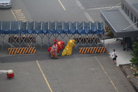 Dragon dancers during embarkation in Kaohsiung.