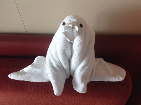 Towel penguin