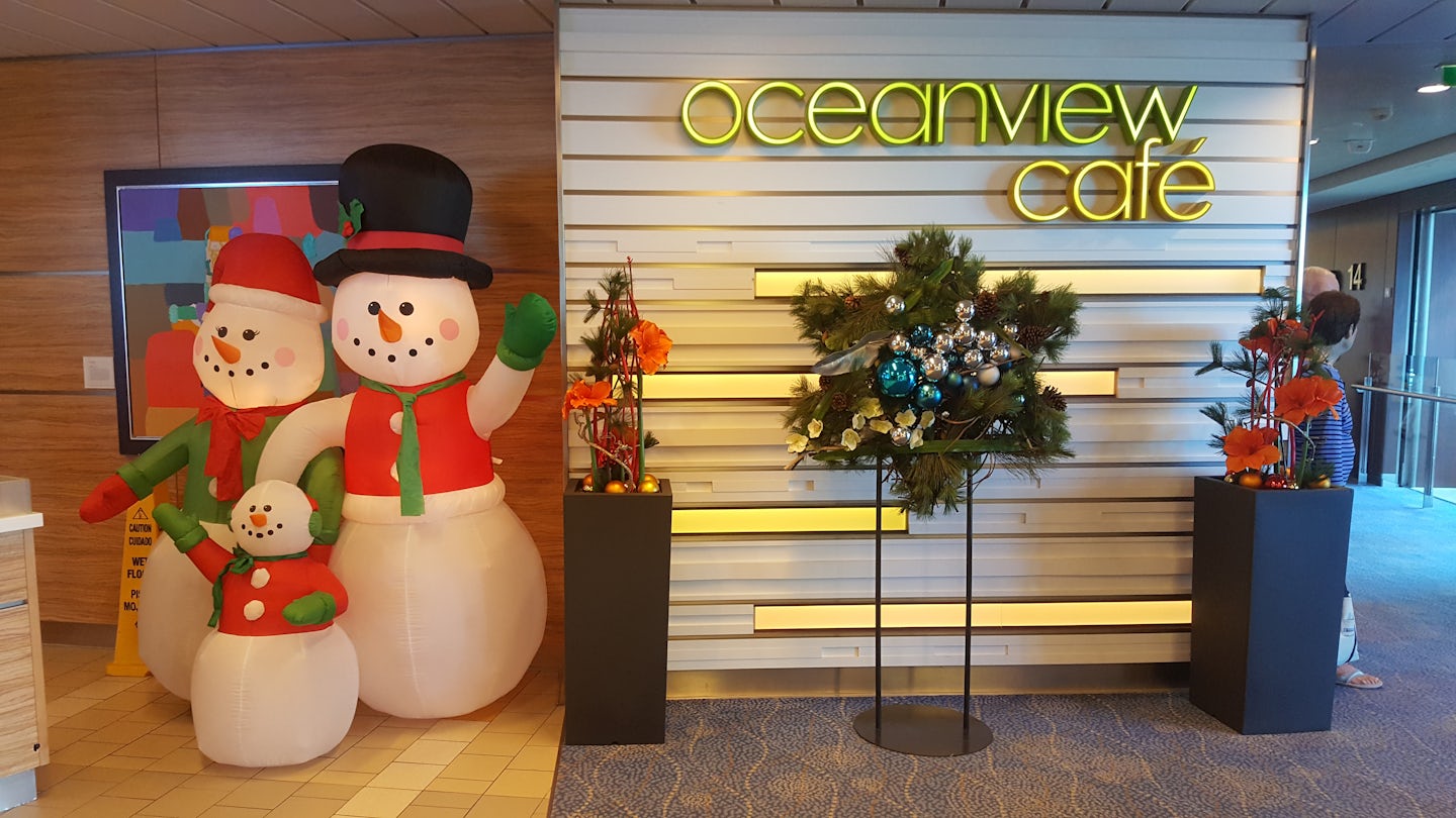 Oceanview Cafe decked out for Christmas