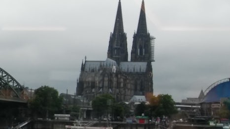 cologne cathedral going to see it by ship What is this a photo of?  What is