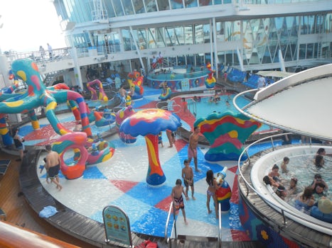 the main kiddie pool on Deck 15 of the Allure of the Seas. They really cate