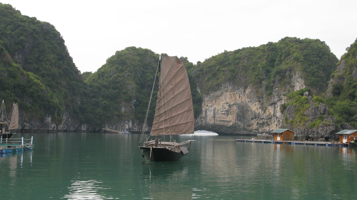 Halong Bay dragon boat tour