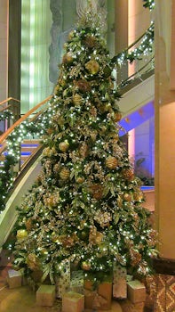 The Christmas Tree which adorned the Atrium, near the Customer Service desk. Several other, equally beautiful trees, were to be found around the ship, which had been decorated for our cruise.