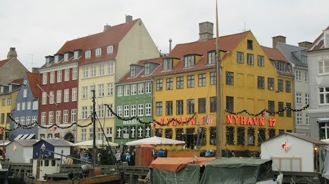 Nyhavn is a well-know tourist attraction and was the location of the Christmas market.