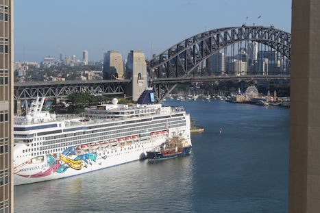 Jewel docked at Circular Quay Sydney