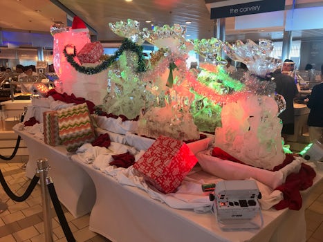 Christmas day ice display in Ocean View