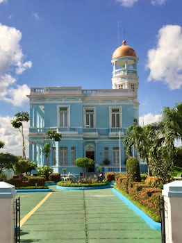 Blue Palace, Ciefuegos