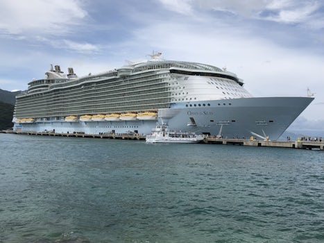Oasis of the Seas docked at the private beaches of Labadee, Haiti