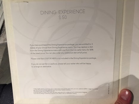 The explanation of the Ocean's Cay restaurant's dining experience