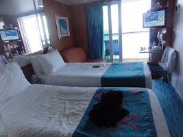 Our cabin with 2 beds and a sofa