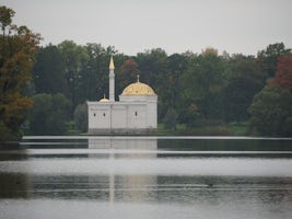Mosque on Peterhof grounds