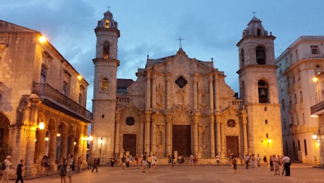 Cathedral Square - Old Havana
