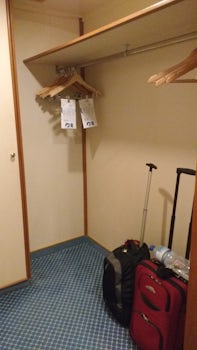 Closet hanging space