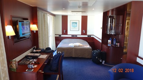 Suite 110. Large comfortable room