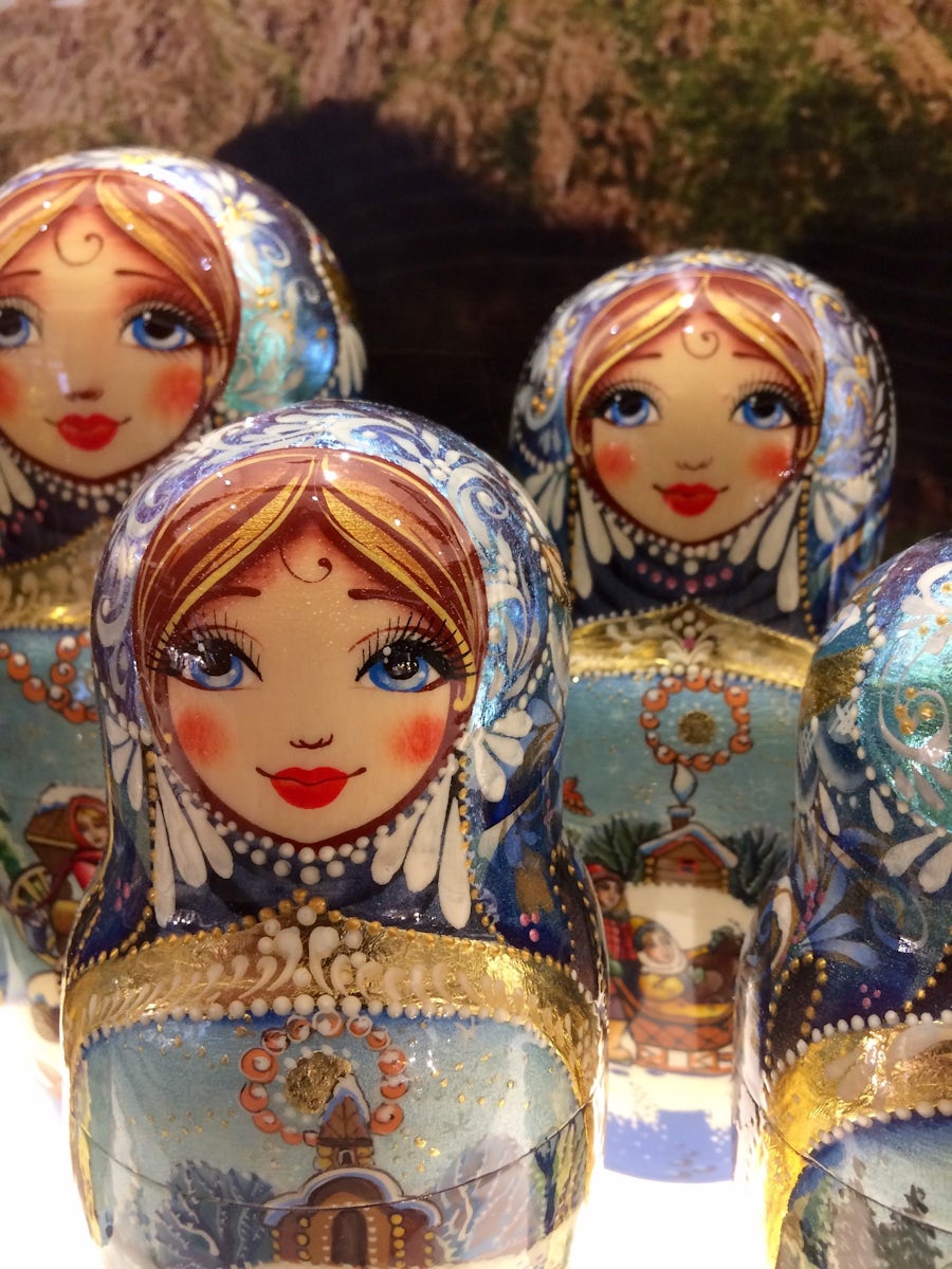 Welcome to Russia ..
These are the Dolls of Mother Russia