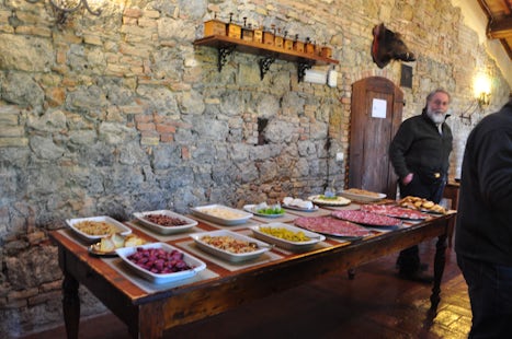 Lunch at a farmhouse in Tuscany.
