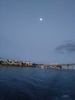Sunset cruise in Nassau.