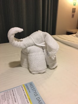 Towel animal by Arnold