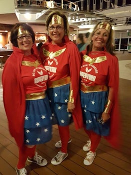THE THEME FOR THE FINESSE LADIES WERE WONDER WOMAN AND WE DRESSED ACCORDING