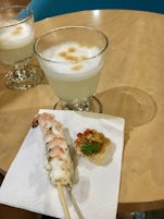 Pisco Sour with hors d'oeuvre