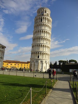 Leaning Tower of Pisa - stop on way to Rome from ship