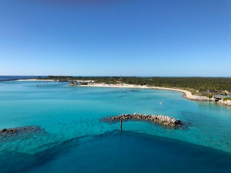 Ok, this was our view of Castaway Cay. Simply beautiful!