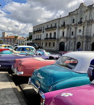 Visit to Havana and restored autos