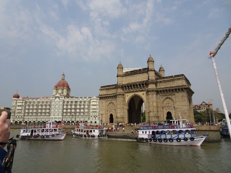 Gateway to India in Mumbai,  returning from Elephanta Island