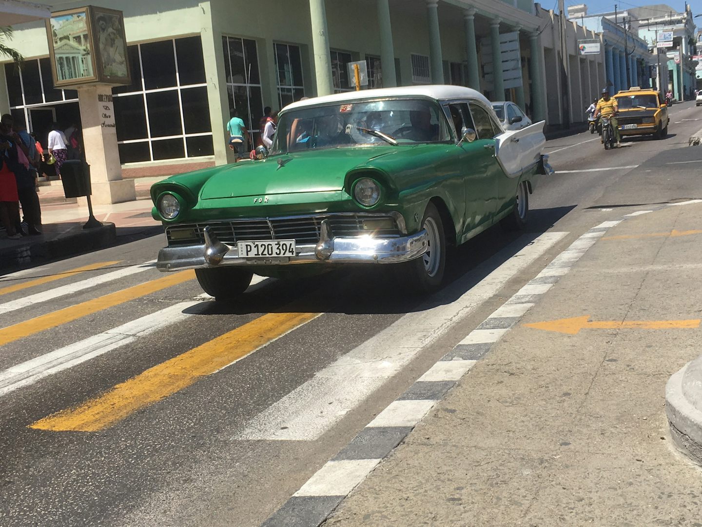 Lots of old cars in Cuba!