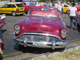 Classic Car in Havana - One of the ways to interact with the people and see