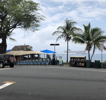 Kona town with view of POA in distance